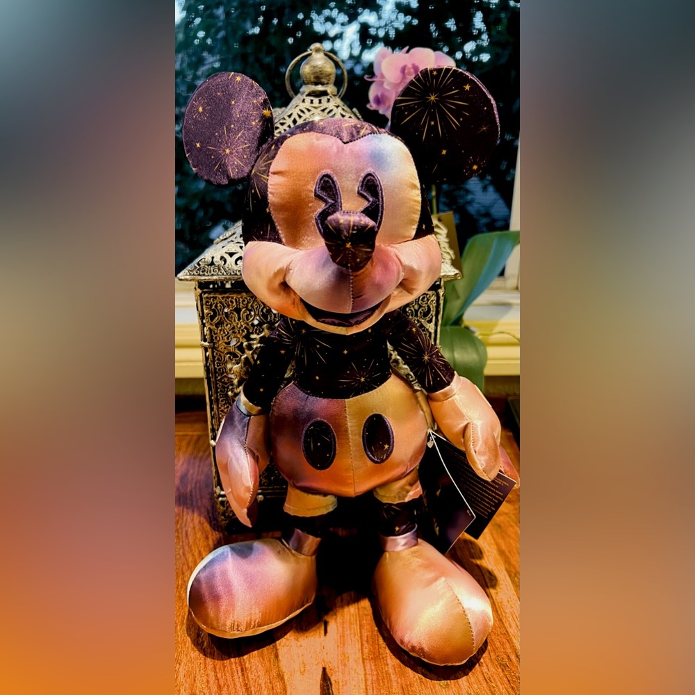 New Walt Disney World 50th Anniversary Mickey Mouse ''Grand Finale'' Plush